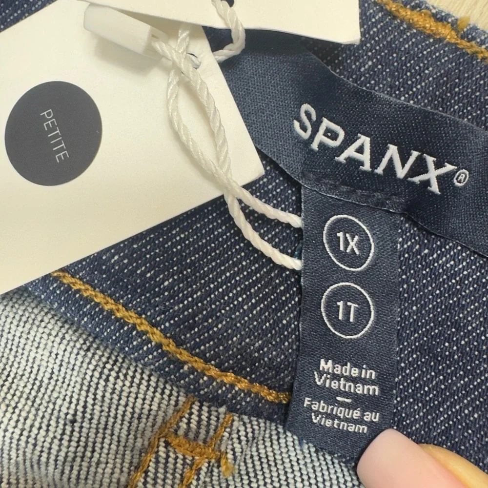 Spanx SpanxShape EveryWear Flare Jeans Size 1X Petite Raw Indigo Wash 21266Q